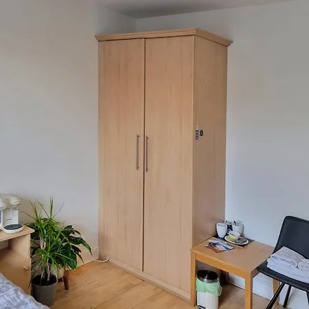 With Free Parking Private In Shared Flat