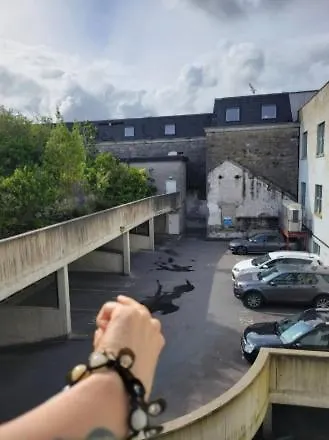 With Free Parking Private In Shared Flat Privatunterkunft