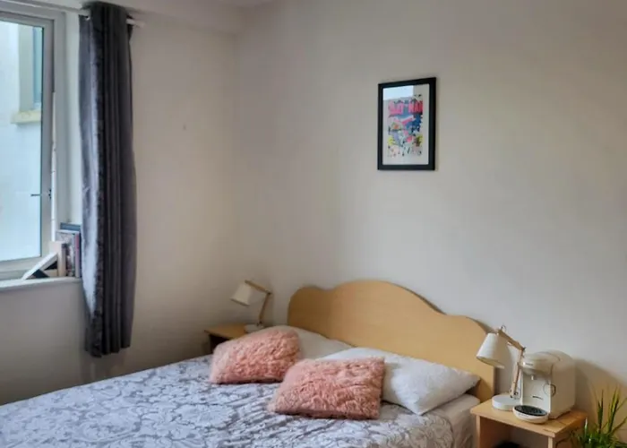 With Free Parking Private In Shared Flat