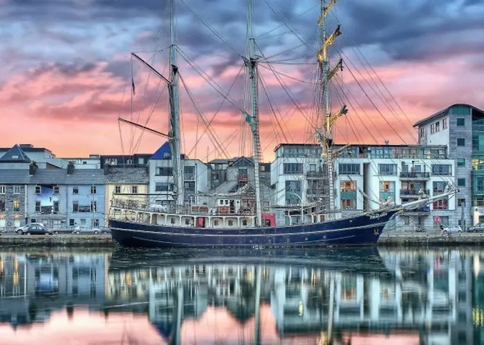 With Free Parking Private In Shared Flat Galway