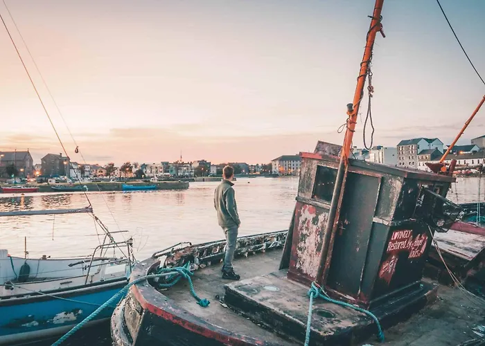 With Free Parking Private In Shared Flat *