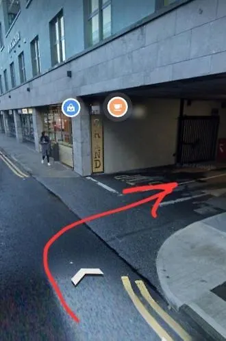 Homestay With Free Parking Private In Shared Flat *